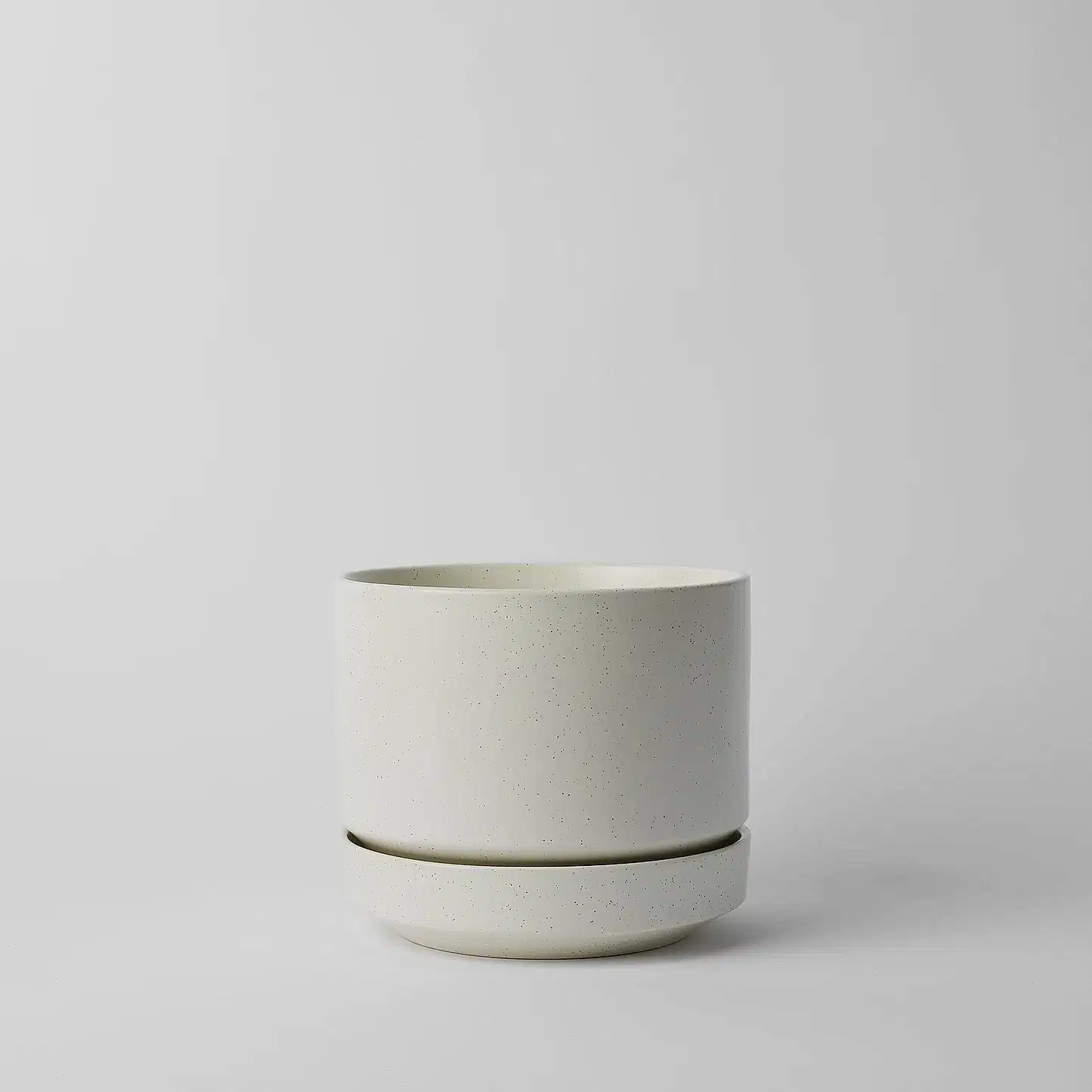 Round Two Planter