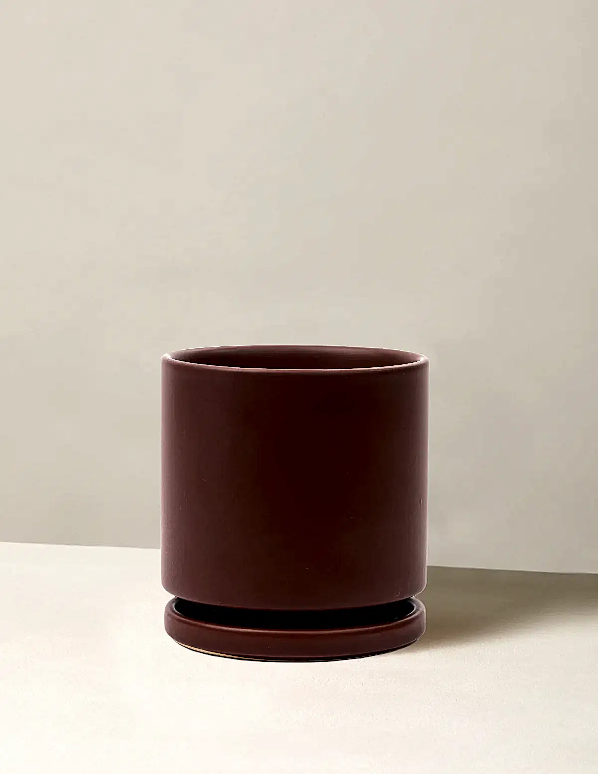 Isabella Planter
