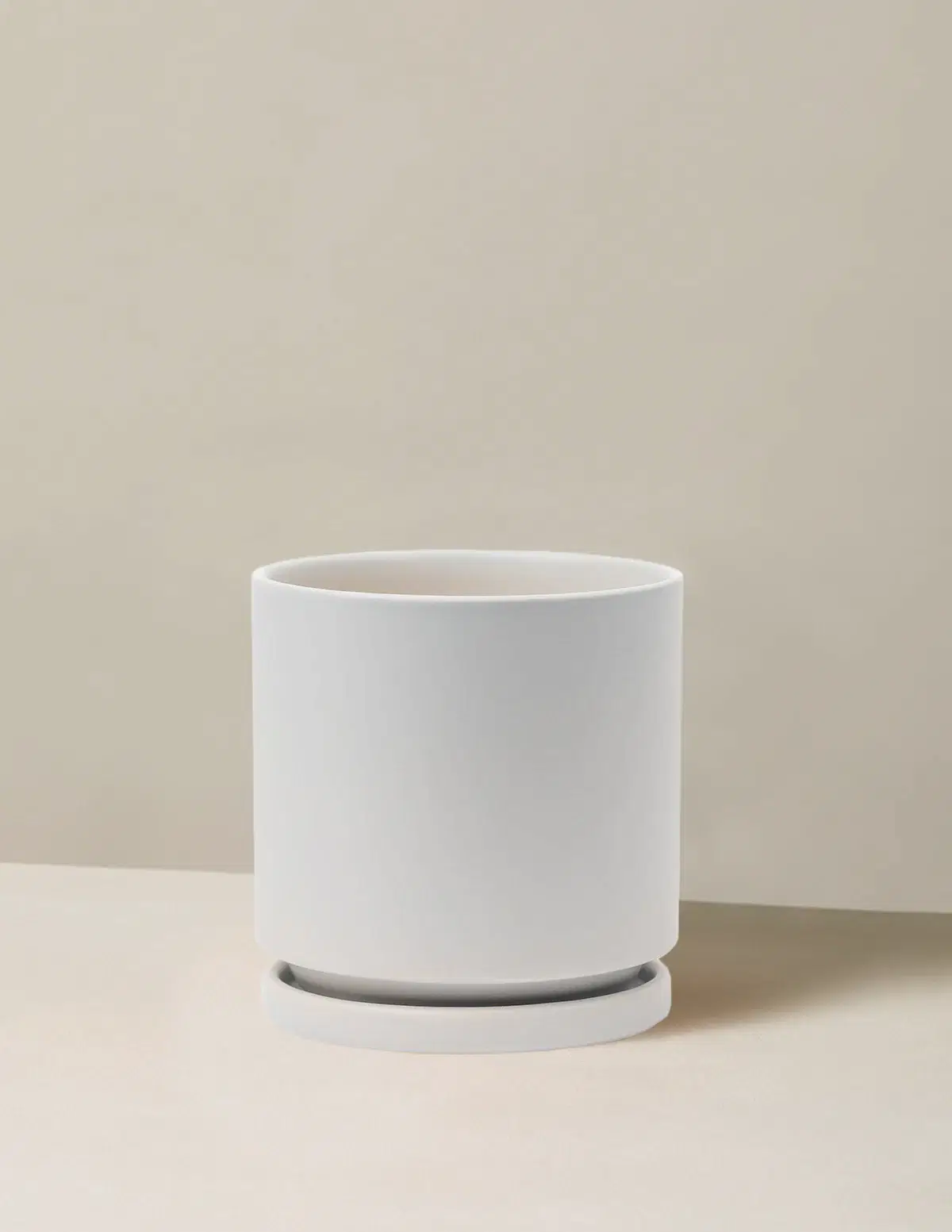 Isabella Planter