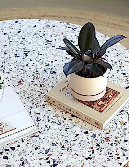 Round Two Planter